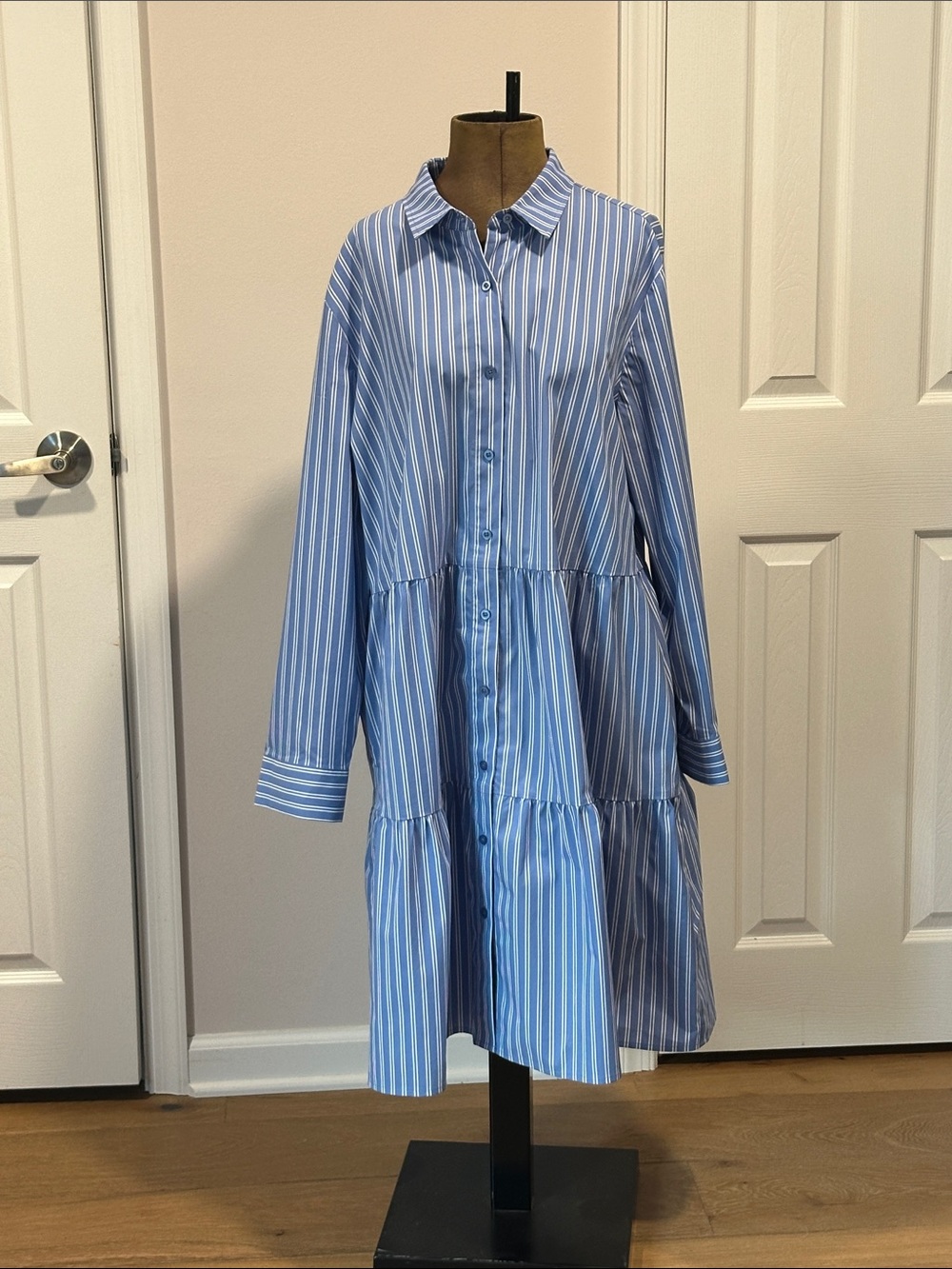 Chico’s Blue & White Striped Button-Down Tiered Shirt Dress size 4 US 20